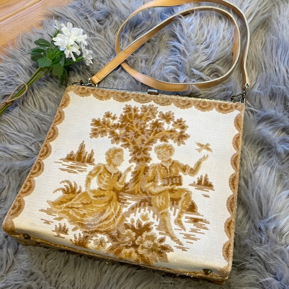 other Handbags - Vintage 1950s clasp purse